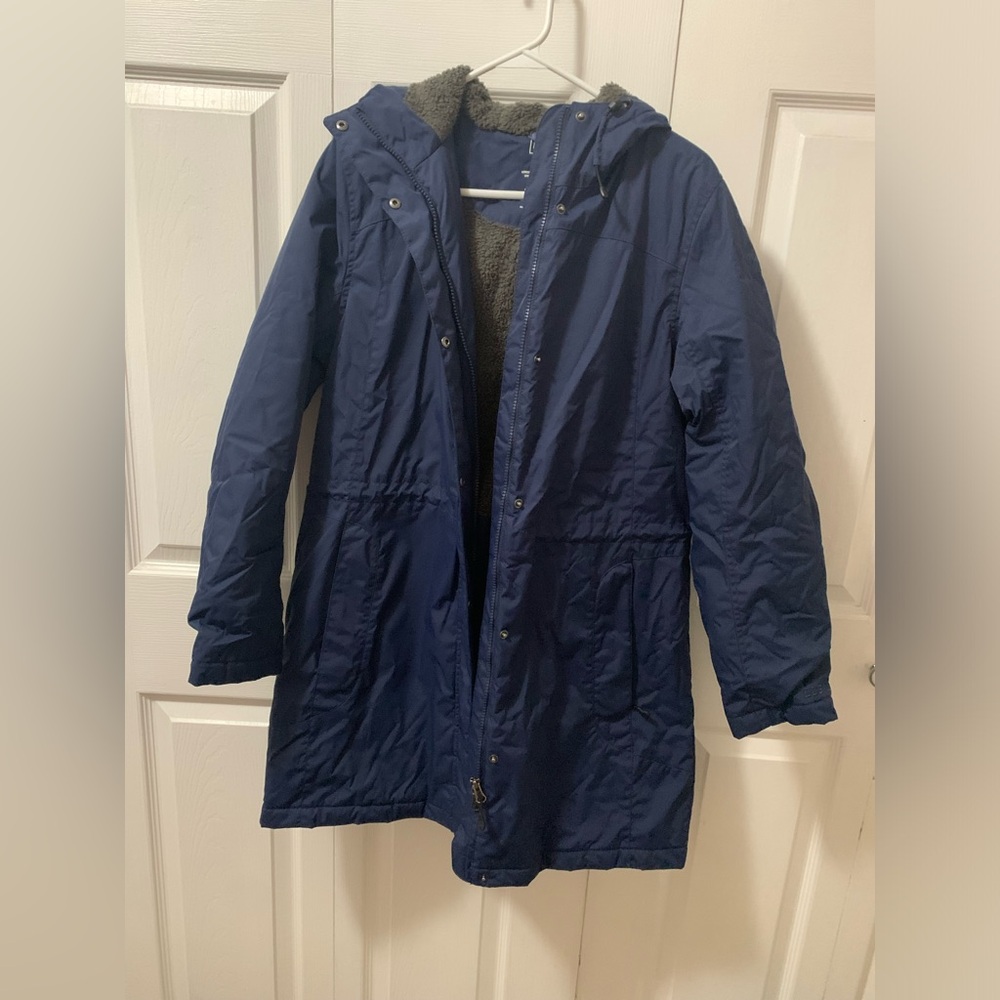 l.l. Bean winter warmer long coat navy blue and brown sherpa lining fleece cuffs
